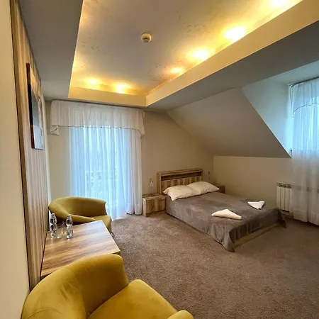 Hotel Paola Kraczkowa Exteriér fotografie